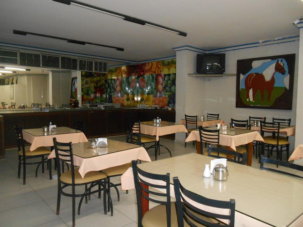 Titao Plaza Hotel กัมปีนากรันเด ภายนอก รูปภาพ