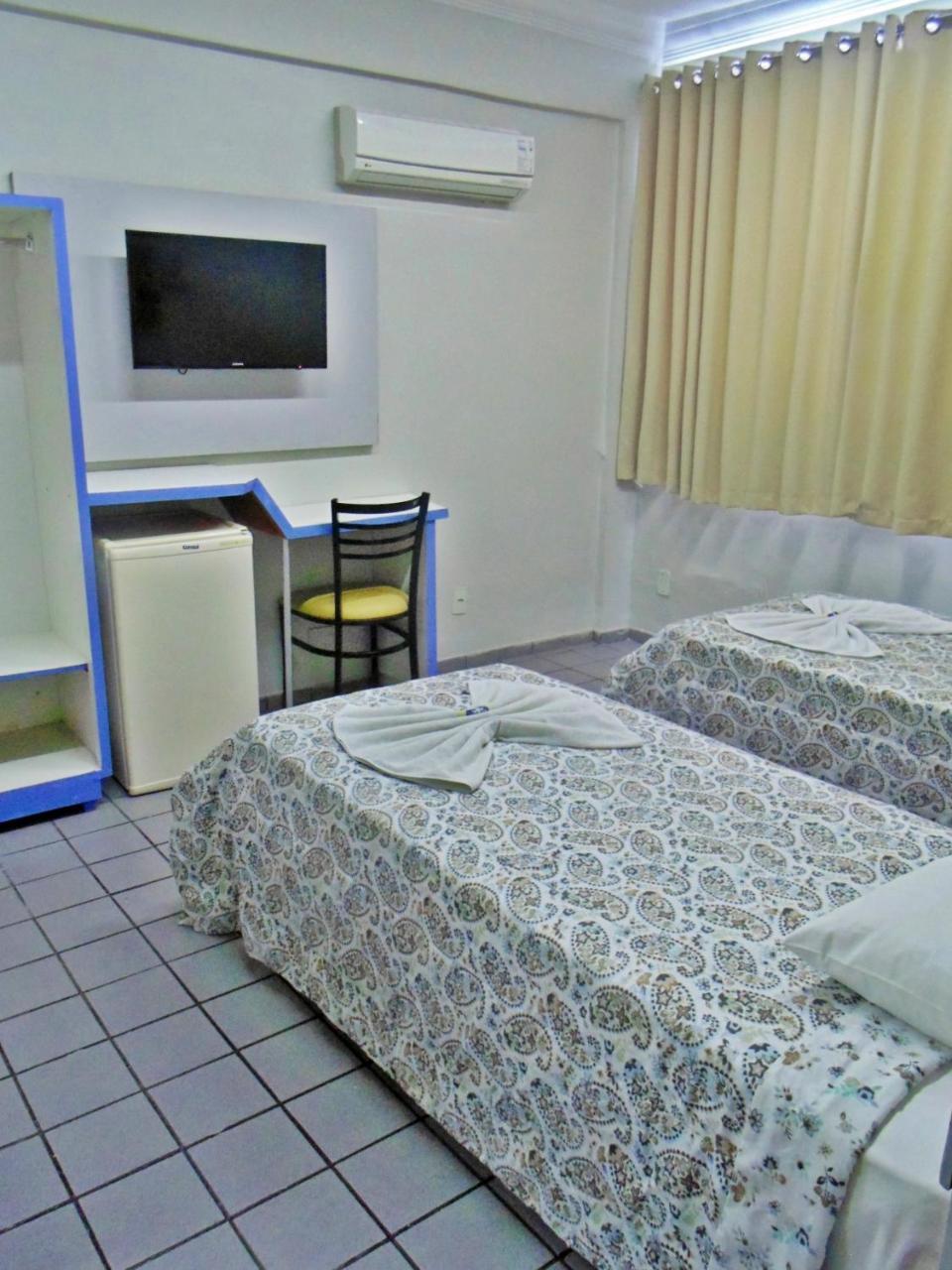 Titao Plaza Hotel กัมปีนากรันเด ภายนอก รูปภาพ